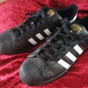 Men's 11 1/2 superstar adidas